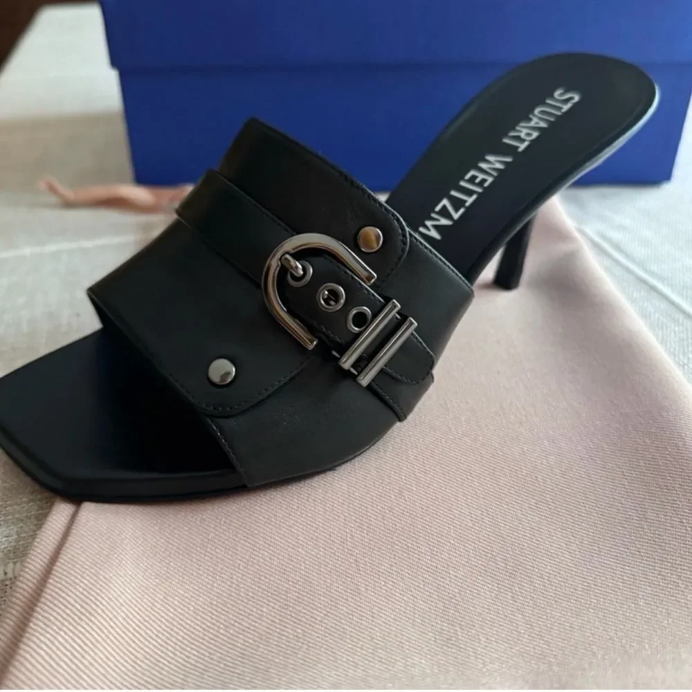 New Stuart Weitzman Black Leather Y2K 90s Mules with kitten heel Buckle Detail